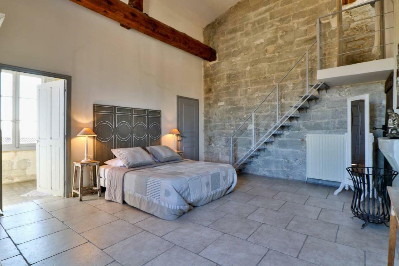 Bed and Breakfast Le Posterlon Caumont-sur-Durance Экстерьер фото